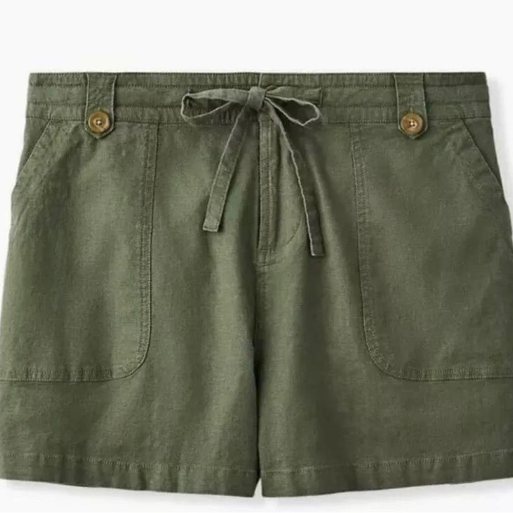 Torrid size 26 Green Linen Pull On Shorts
